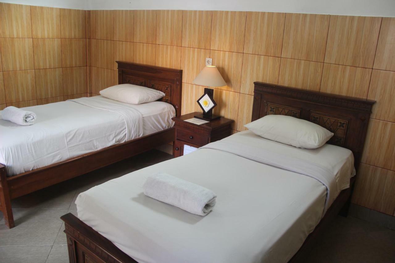 Nitya Home Stay Lembongan Нуса-Лембонган Экстерьер фото
